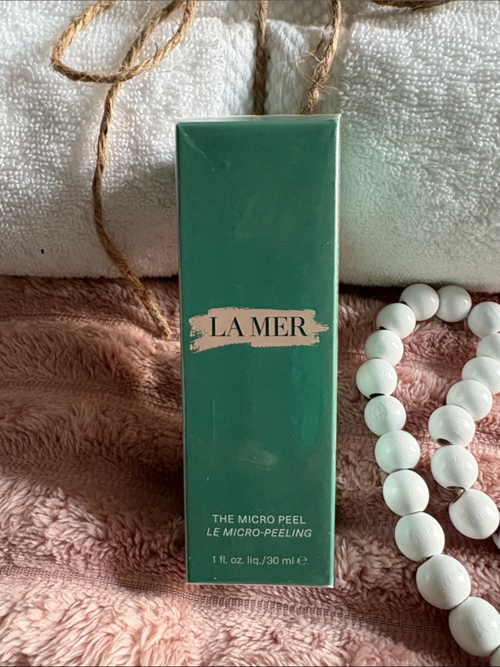 LA MER | The Micro Peel Resurfacing Night Treatment – 1 oz / 30 ml
